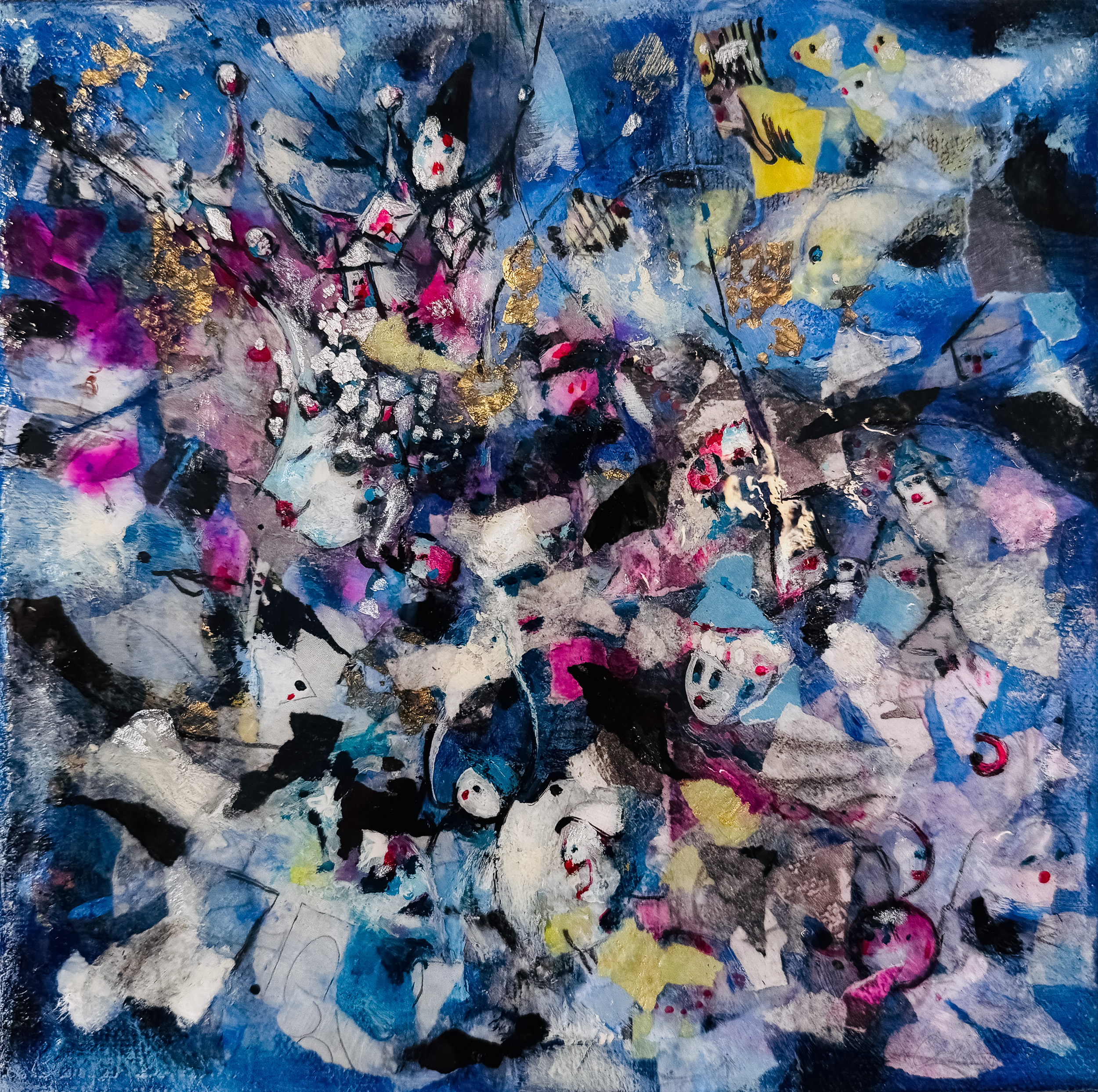 Œuvre abstraite contemporaine « Royaume habitable » par Caroline Tremblay, composition foisonnante de formes organiques et fragments colorés évoquant un univers vivant.